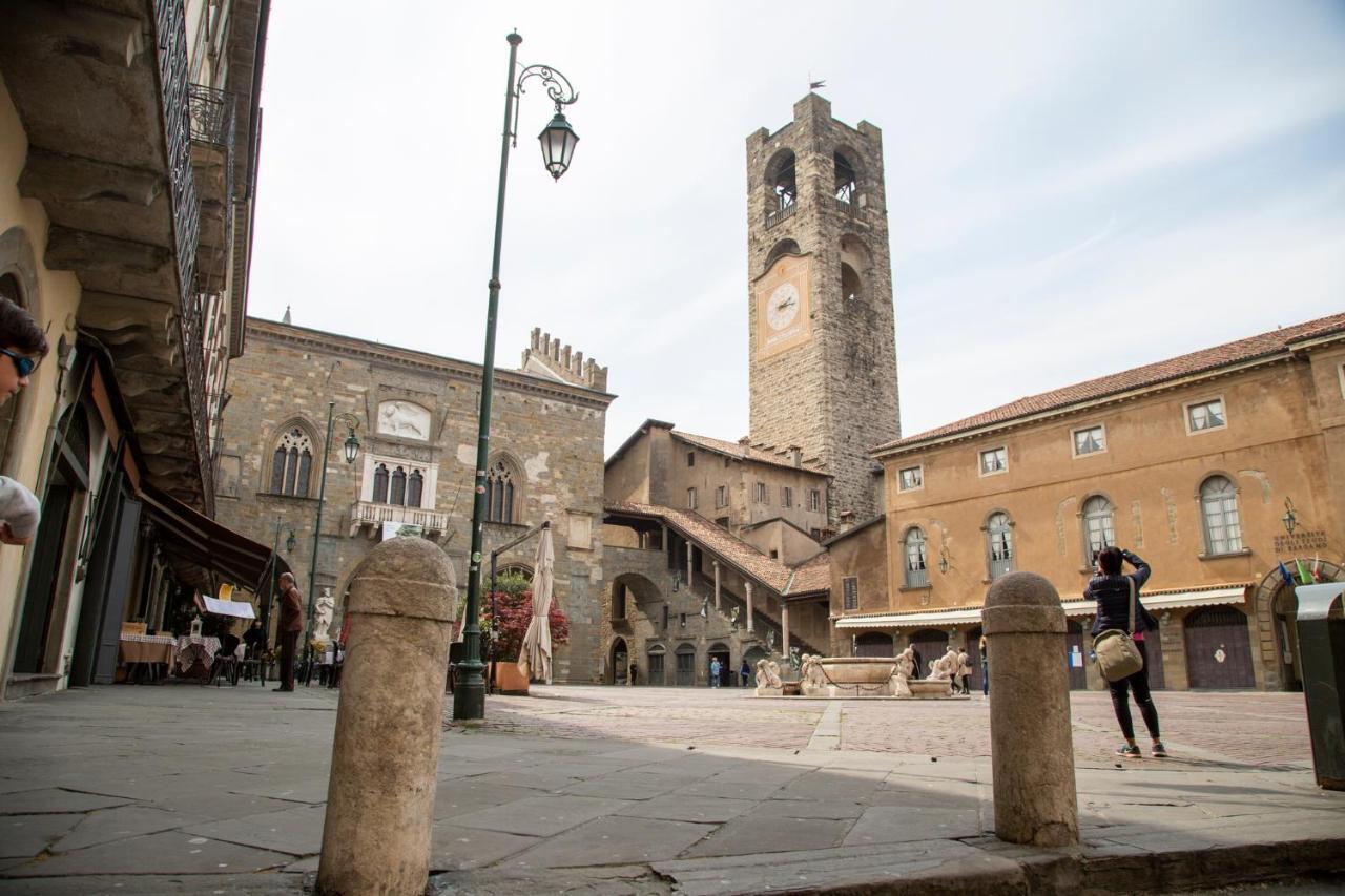 Casa Vacanze Gombito 4 Bergamo Alta Exterior foto